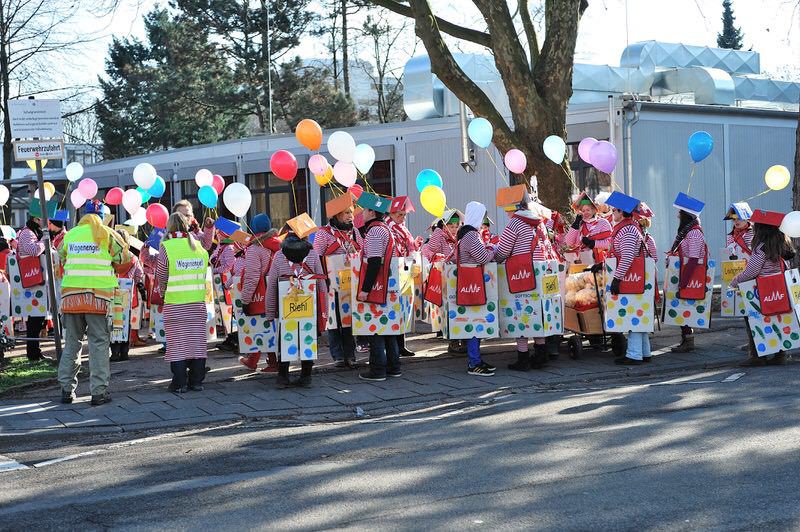 Karneval_2013_Abmarsch_043